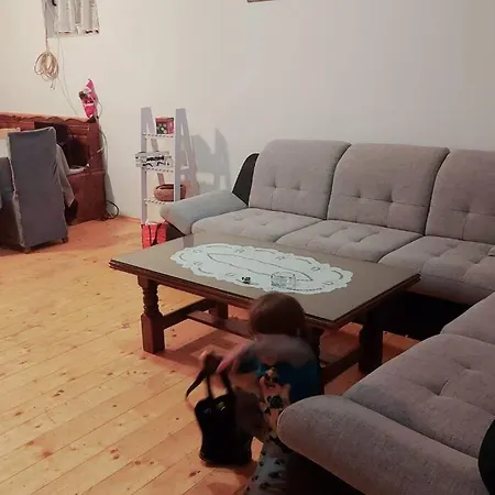 Desktop - Mountain House *